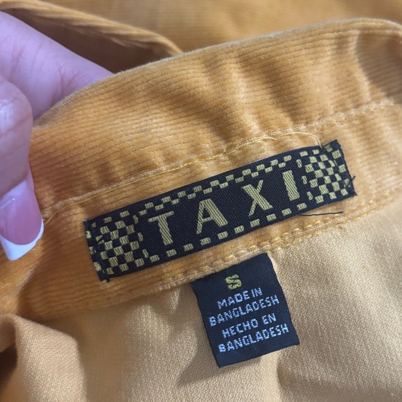 TAXI Yellow 3/4 Sleeve Notched Collar Button Down Shirt - Picture 11 of 12